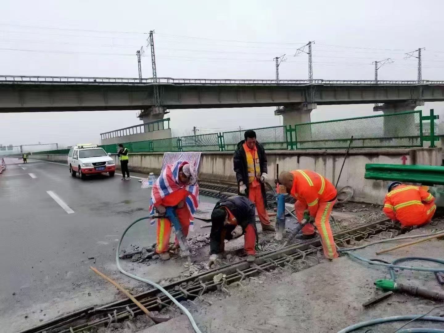 铁山桥梁伸缩缝抢修料